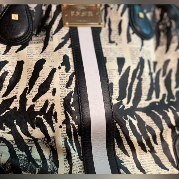 L.A.M.B. Zebra Bucket Handbag - Picture 4 of 15